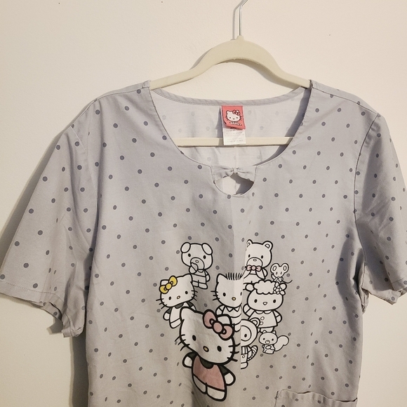 Hello Kitty | Women's Gray Polka Dot Graphic Print Scrubs Shirt (Size 2XL) - Picture 3 of 16
